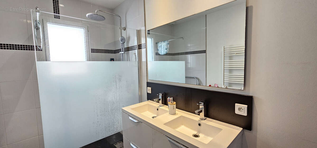 Maison à LES CLOUZEAUX