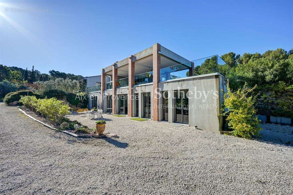 Maison à BOUC-BEL-AIR
