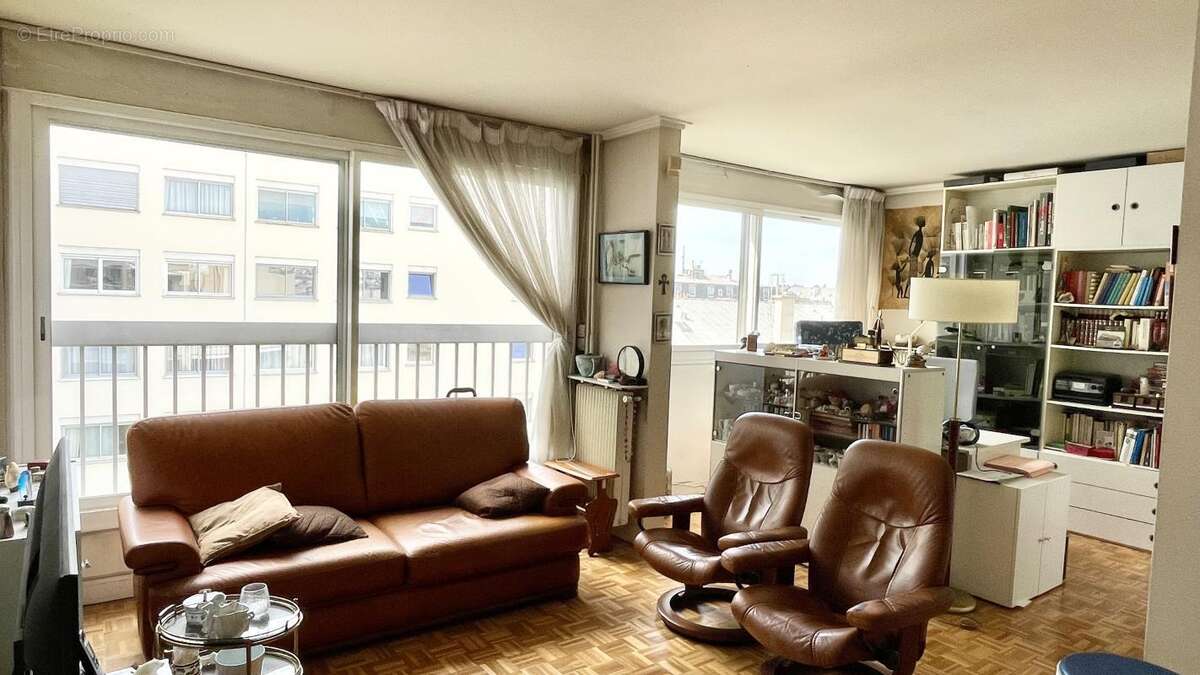 Appartement à PARIS-11E