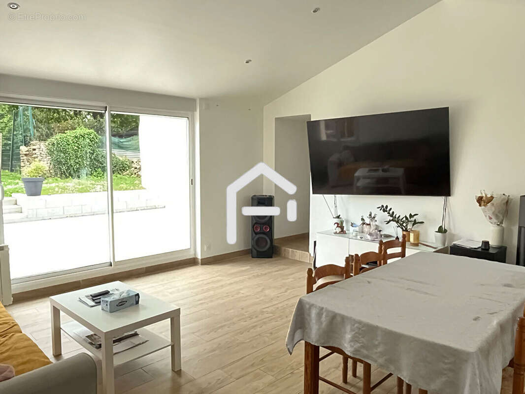 Maison à LE BERNARD