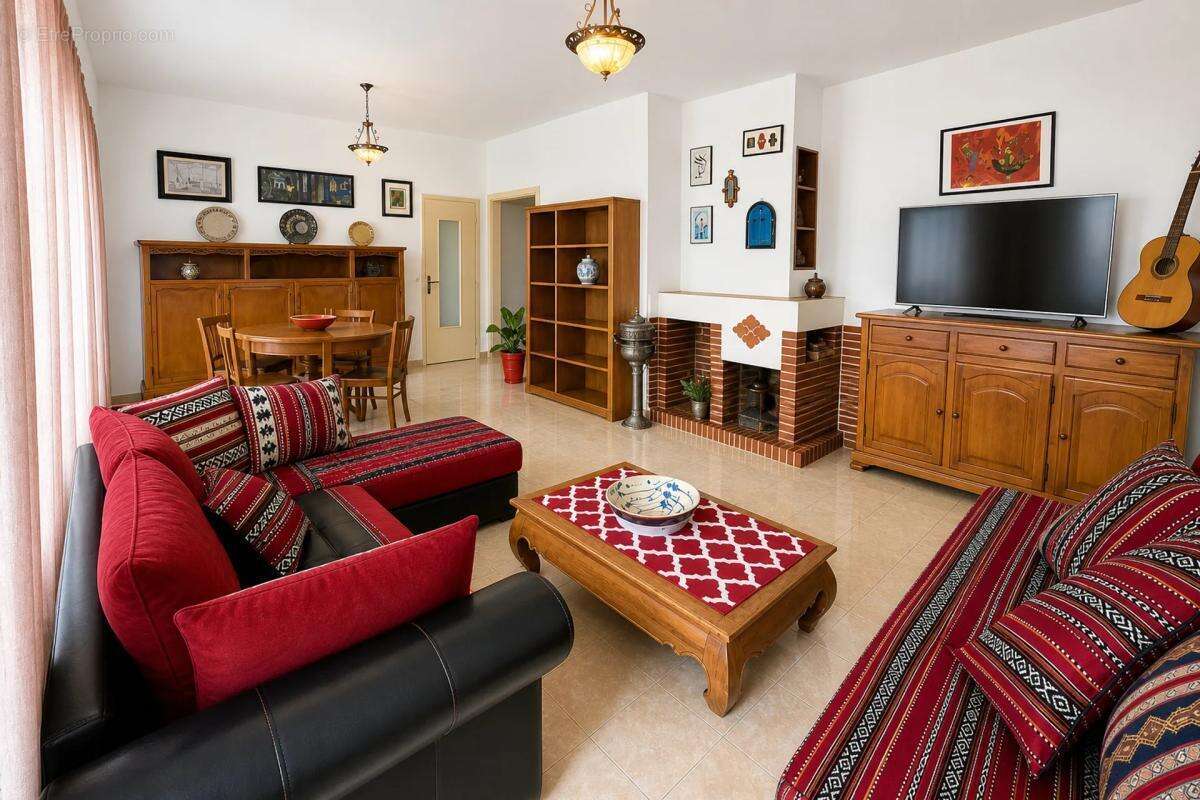 Appartement à MARSEILLE-4E