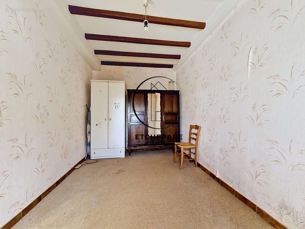 Maison à ESPES-UNDUREIN