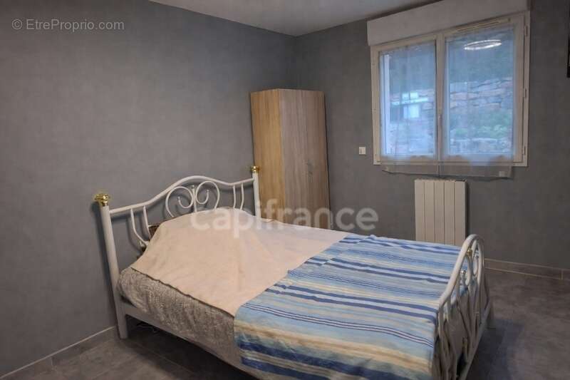 Maison à SAINTE-ANASTASIE-SUR-ISSOLE