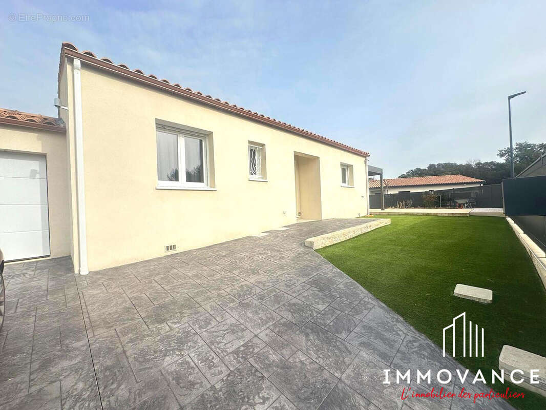 Maison à SAINT-MATHIEU-DE-TREVIERS