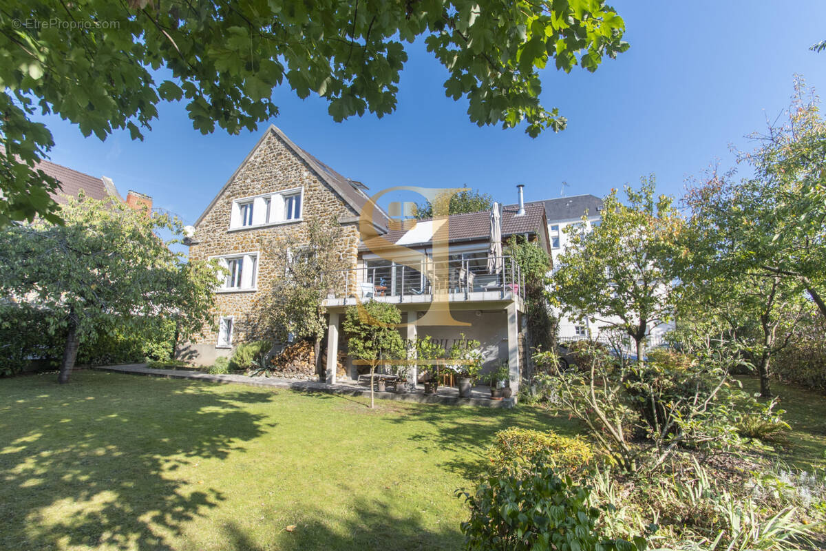 Maison à JUVISY-SUR-ORGE