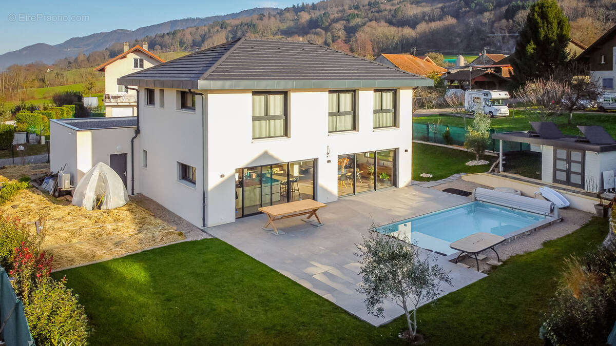 Maison à BRENTHONNE