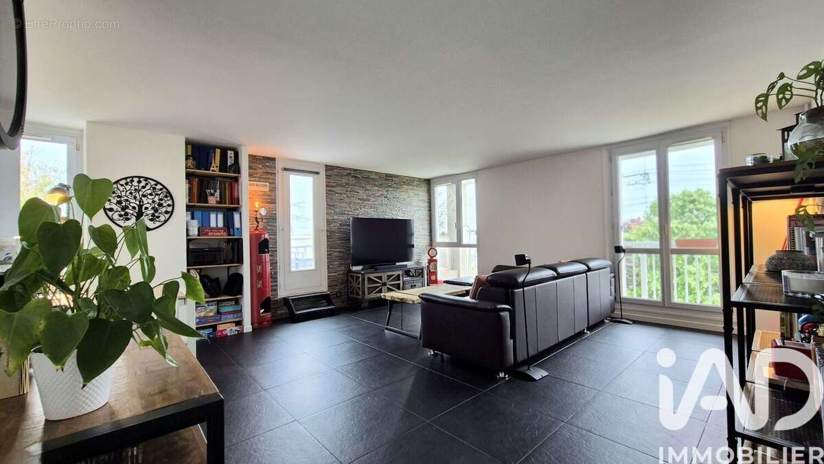 Photo 3 - Appartement à ROISSY-EN-BRIE
