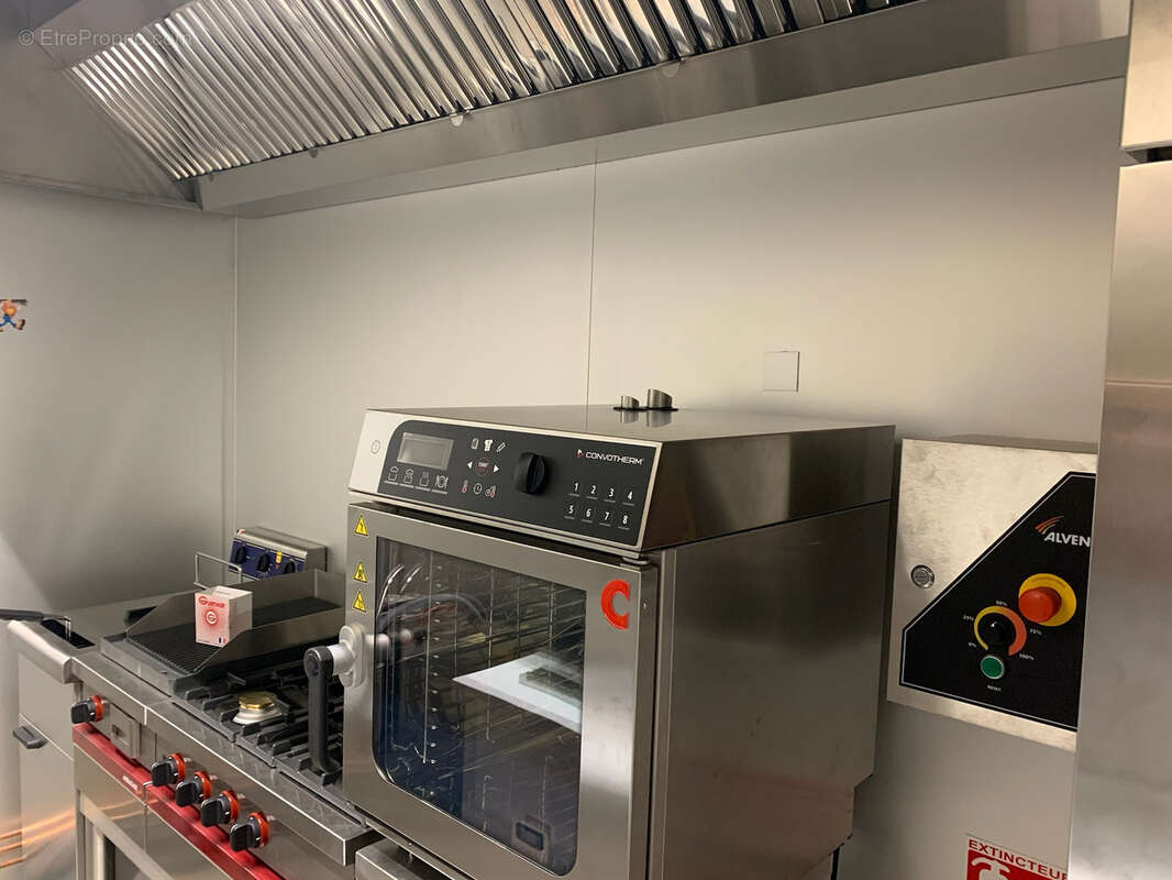 Commerce à YERVILLE