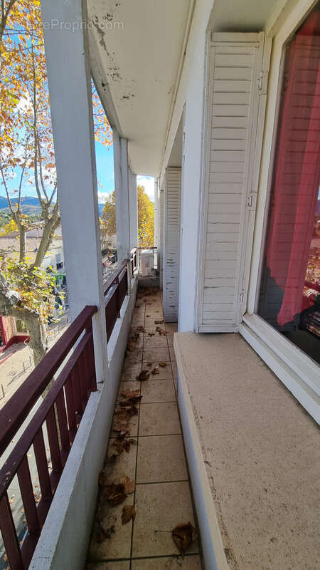 Appartement à LAMALOU-LES-BAINS
