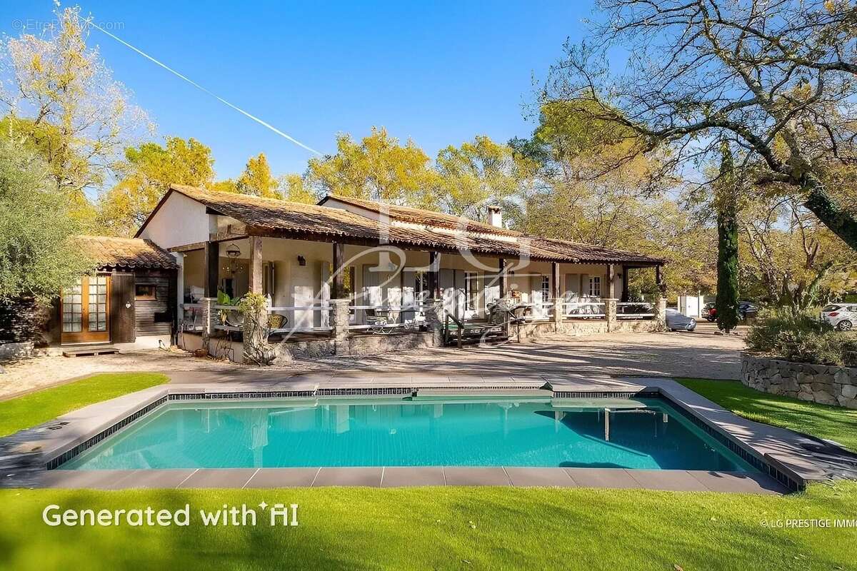 Maison à TOURRETTES