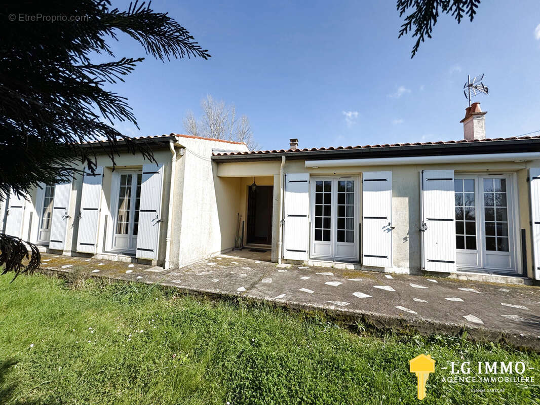 Maison à BARZAN