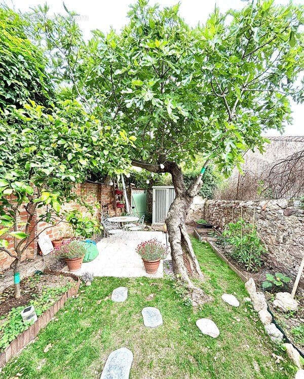 Appartement à PUGET-VILLE