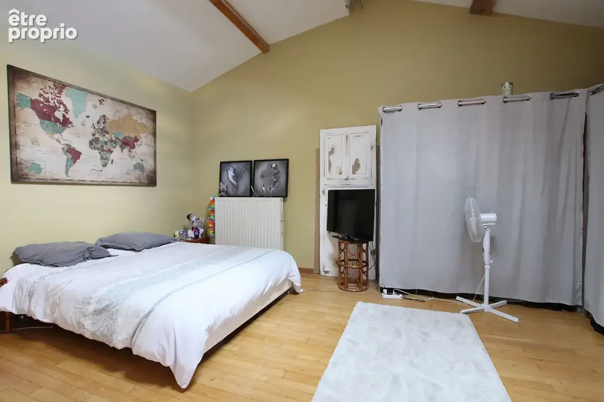 Maison en pierre - 6 chambres - photo 10