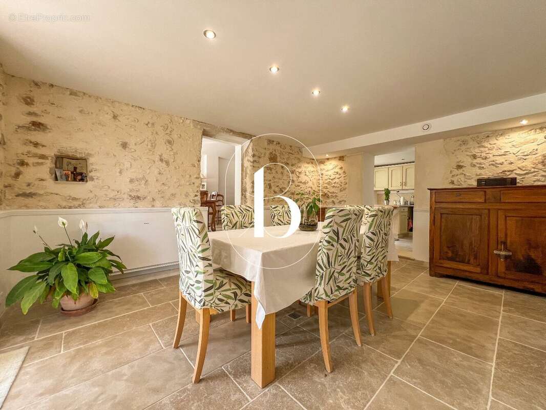 Maison à SAINT-PAULET-DE-CAISSON