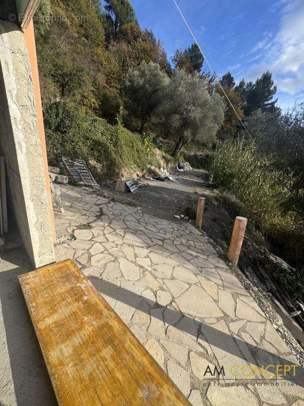 Appartement à L&#039;ESCARENE