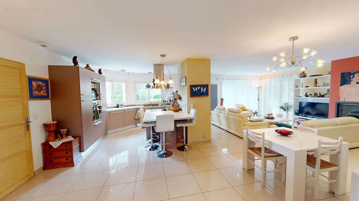 Maison à CORNEBARRIEU