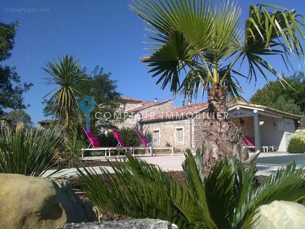 Mas P12 avec gîtes et piscine proche Lussan - photo 3