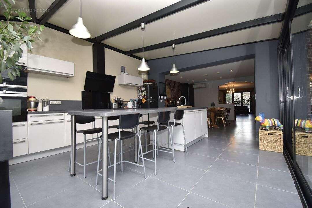 Maison 139 m² à Caudry  - photo 4