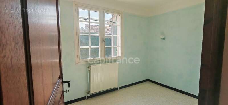 Maison à FONTVIEILLE