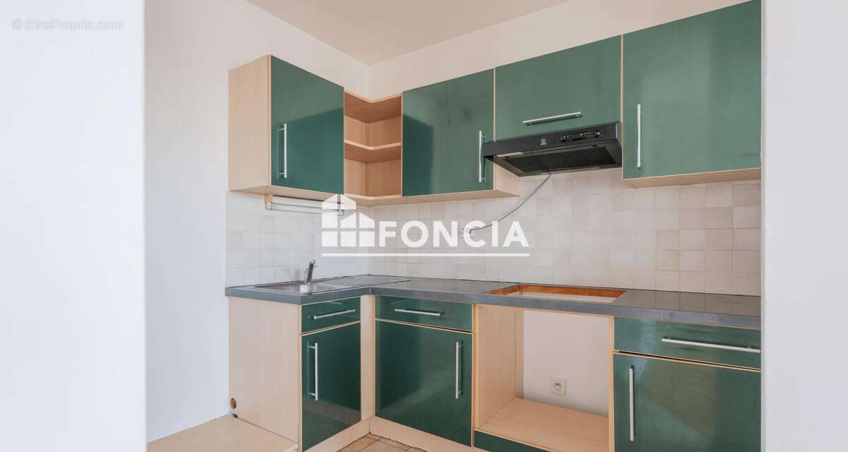 Les pavillons sous bois -duplex t2 – dernier étage avec balcon, parking et cave - photo 3