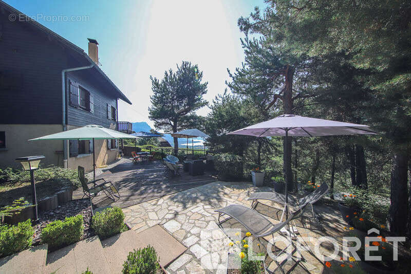 ** maison type 7 - saint sauveur - 7 pièces - photo 2