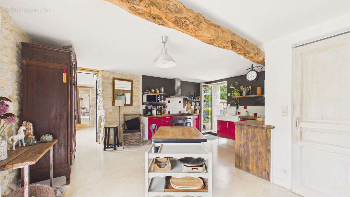 Propriété de charme avec gîte et chambres d'hôtes - photo 7