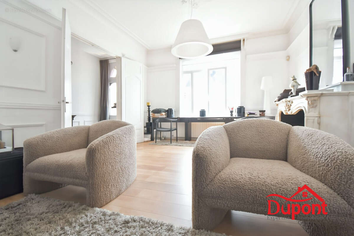 Maison 240 m² à Valenciennes  - photo 2