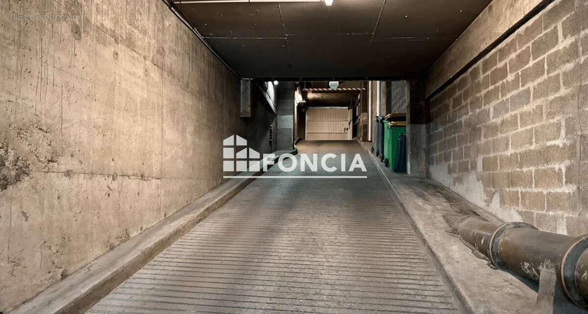 Parking à PARIS-14E