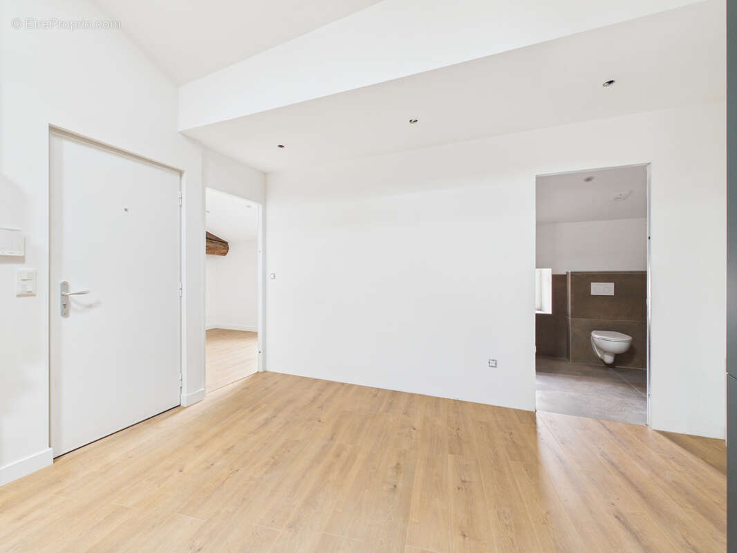 Appartement à BRIVES-CHARENSAC