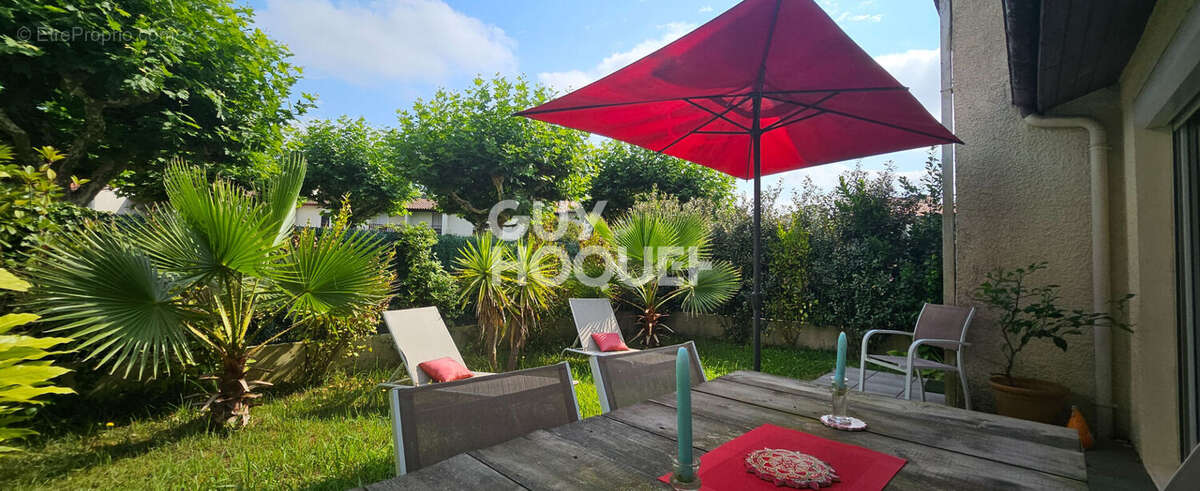 Maison SAINT JEAN DE LUZ 5 Pièces 99.64 m² - photo 9