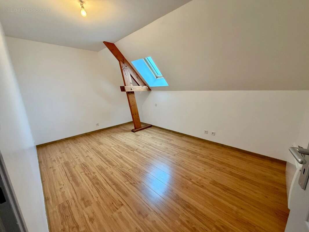 Maison à SAINT-LEGER-PRES-TROYES