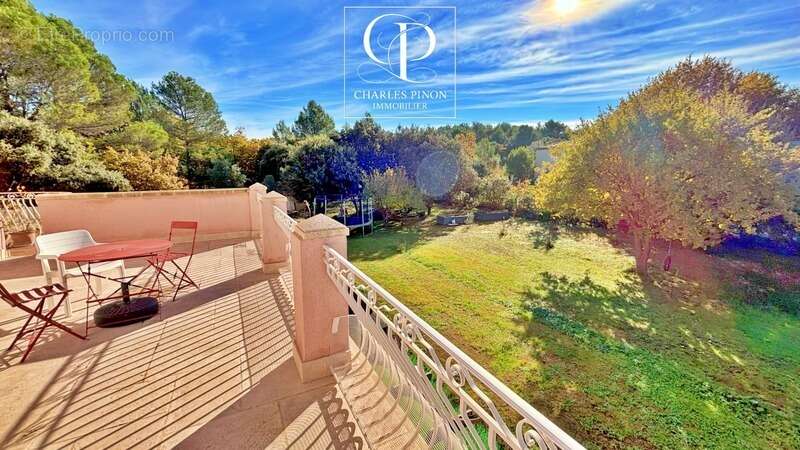 Maison à SAINT-CANNAT