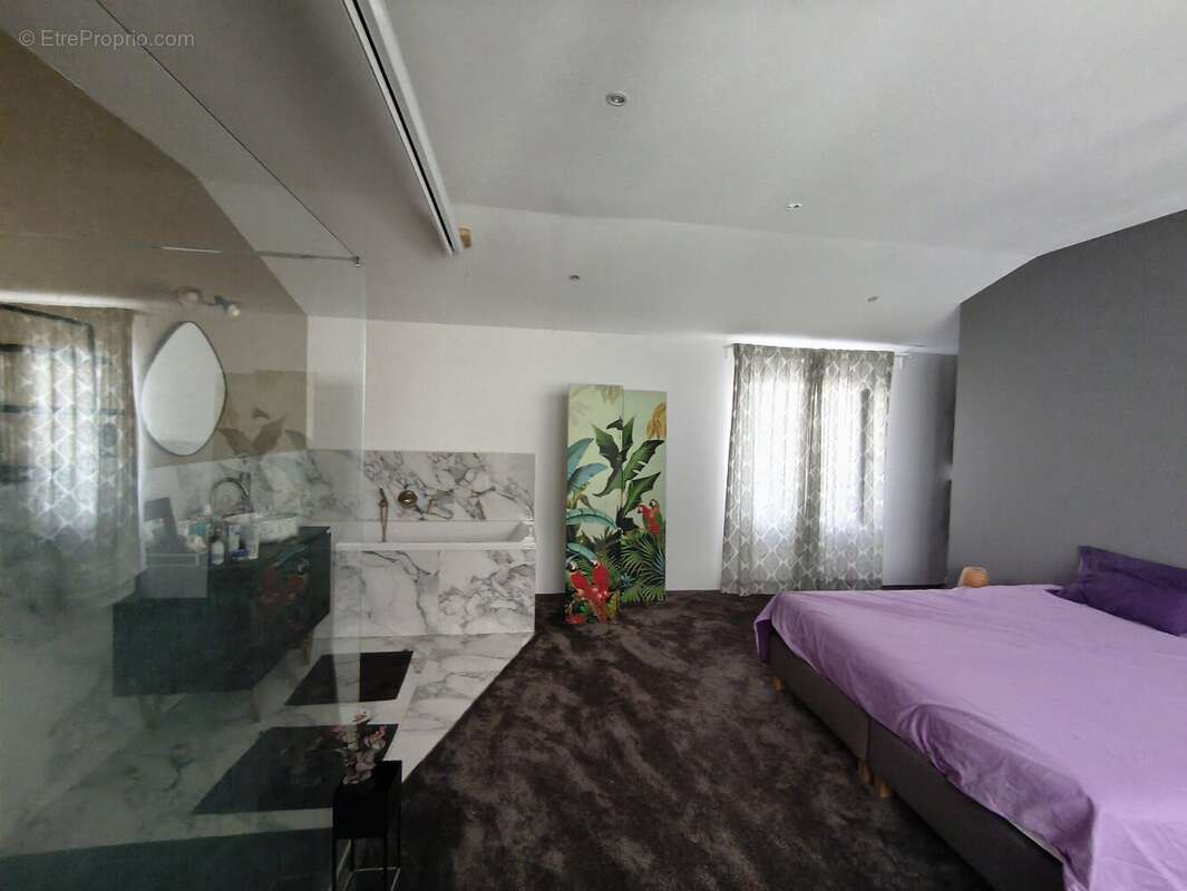 34360 Saint Chinian-Maison loft 240m2-centre - photo 8
