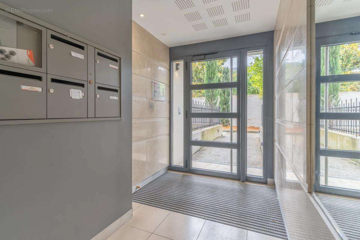 Appartement à COLOMBES