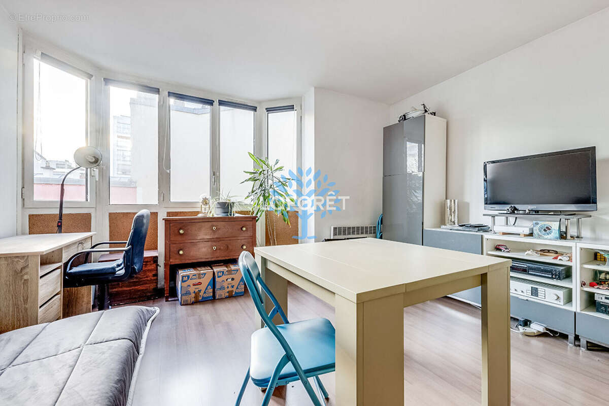 Appartement à PARIS-20E