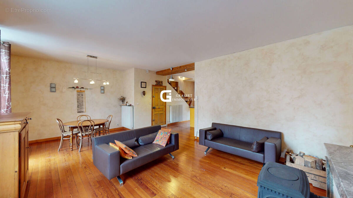 Appartement à OYONNAX