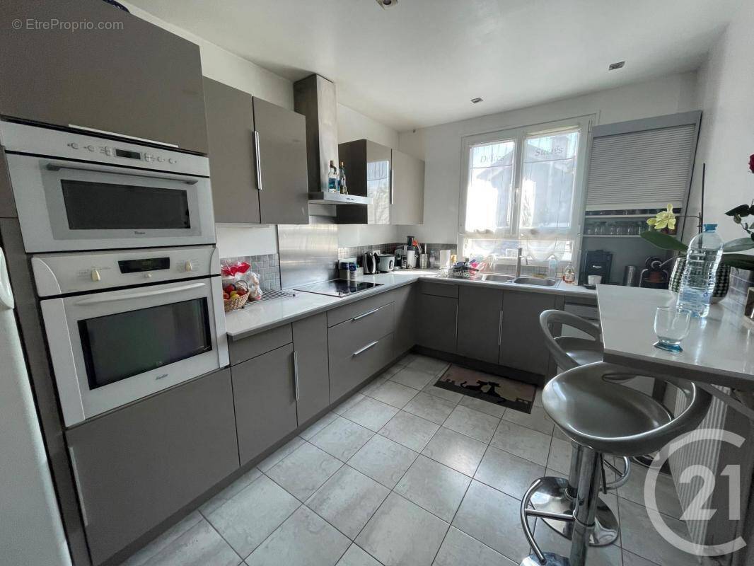 Maison 84 m² à Fontenay-Sous-Bois  - photo 2