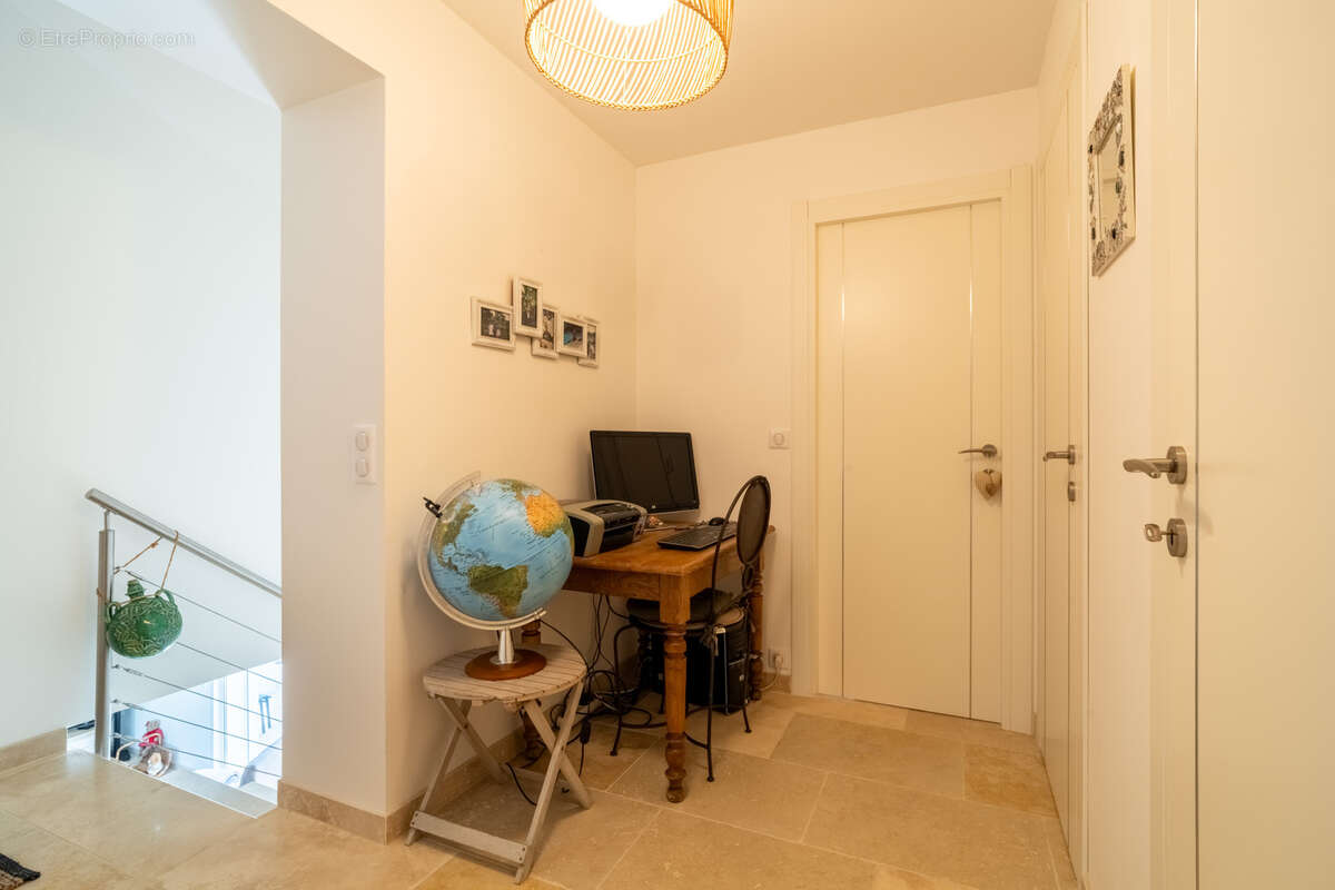 Maison à SIX-FOURS-LES-PLAGES