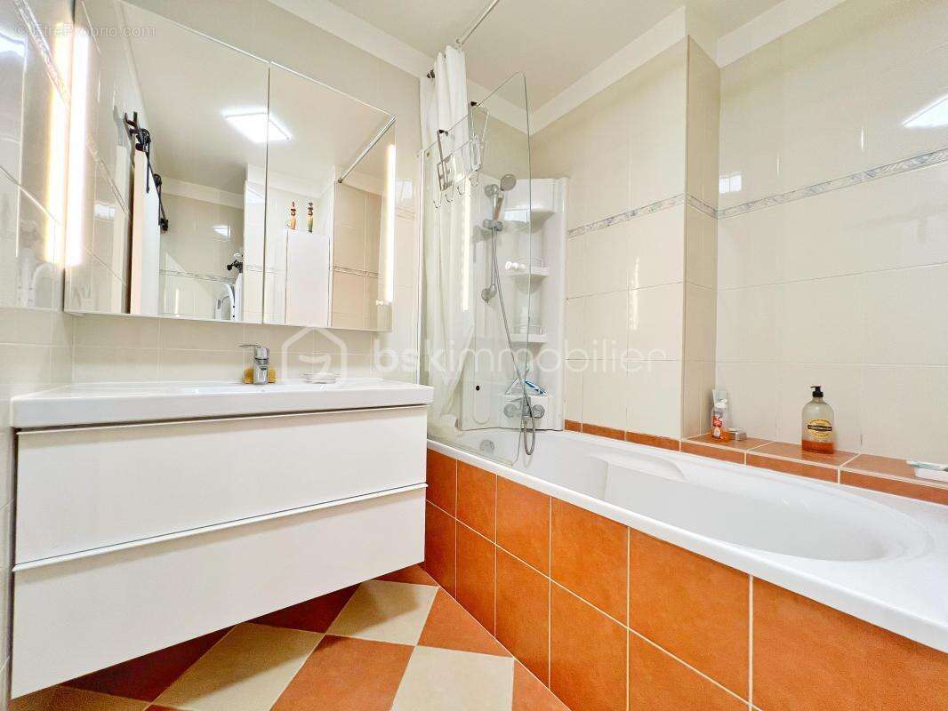 Appartement 5 pièces avec jardin privatif et piscine – Le Chesnay-Rocquencourt - photo 17