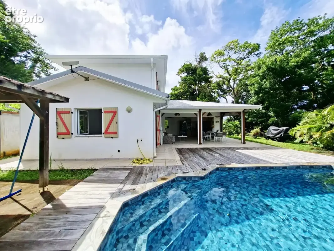 STE LUCE : Villa T4 + Piscine - photo 10