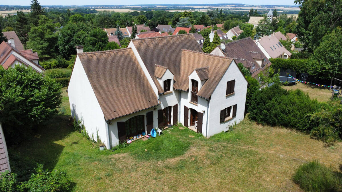 Maison à VILLIERS-SAINT-FREDERIC