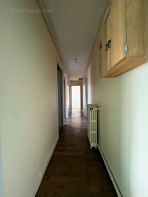 A VendreImmeuble de rapport 330 m2   Maison + T5 + Local professionnel   Fort potentiel ! - photo 15