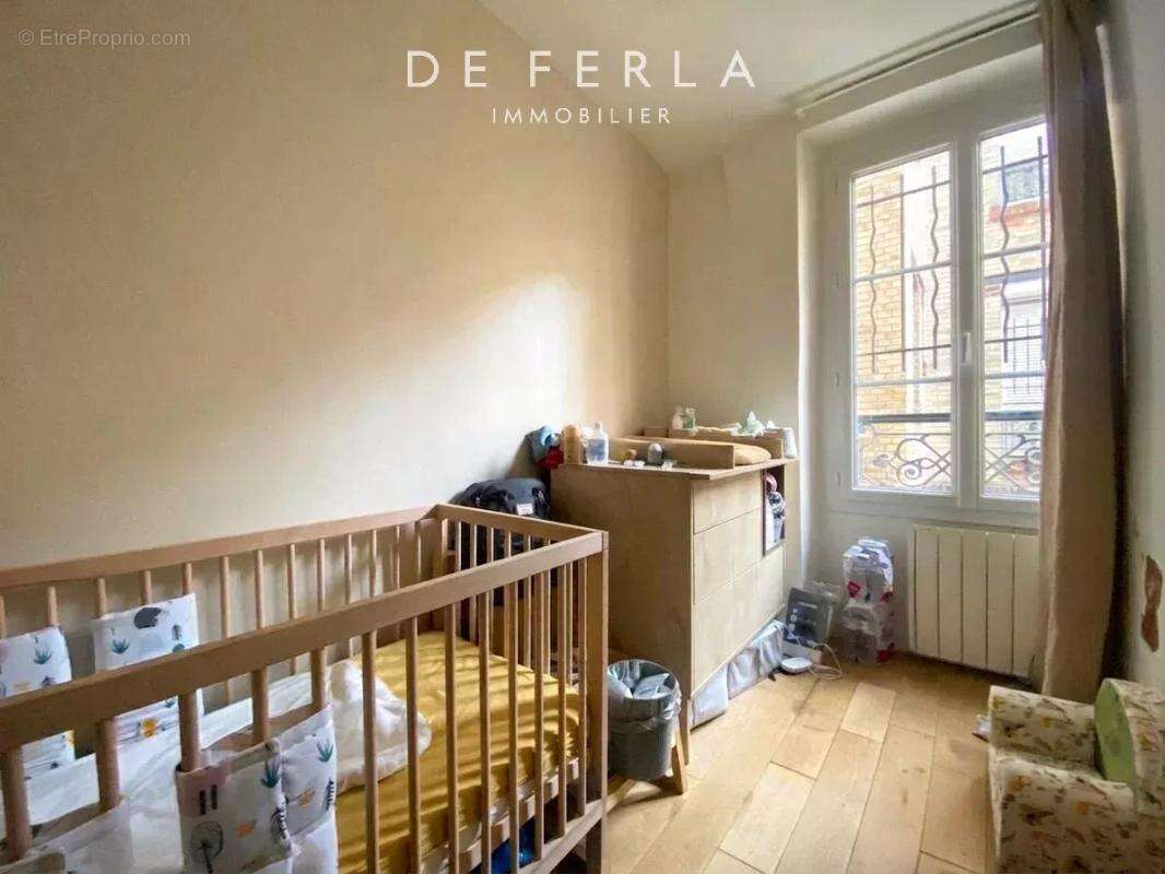 Appartement à PARIS-15E