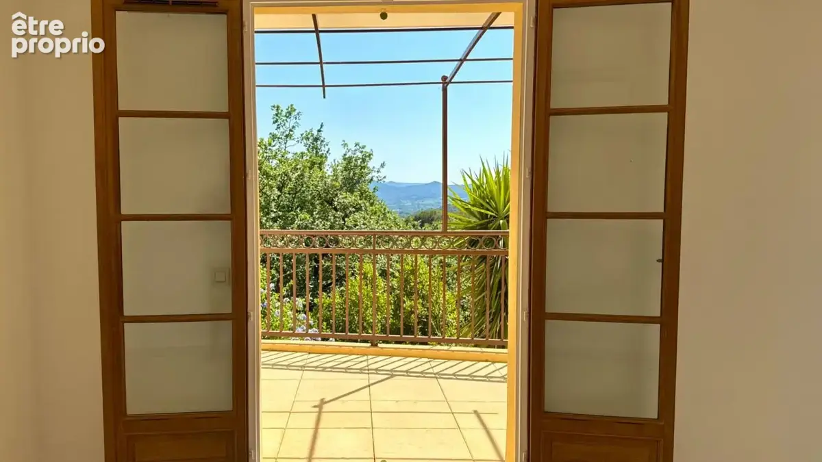 Grimaud - Appartement en duplex avec vue sur la plaine - photo 12