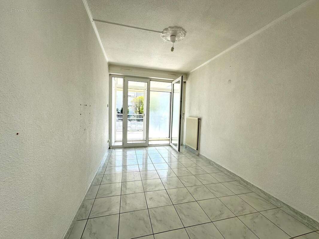 Photo 8 - Appartement à BAGNOLS-SUR-CEZE