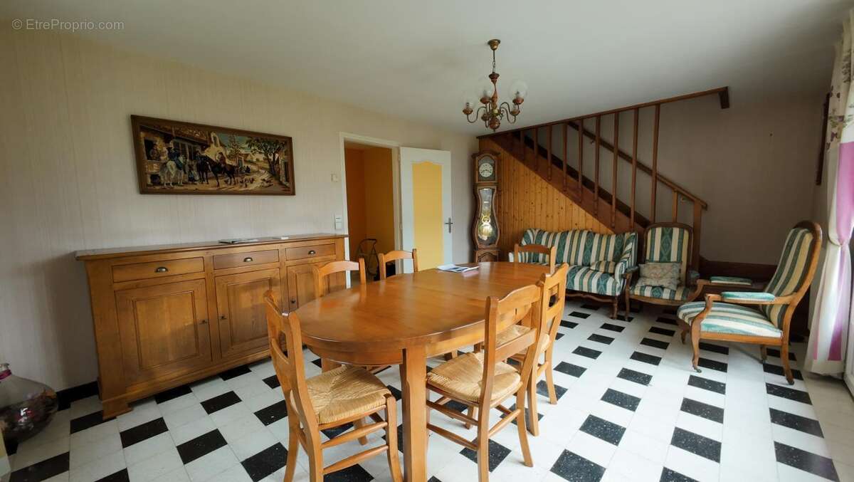 Maison à CANY-BARVILLE