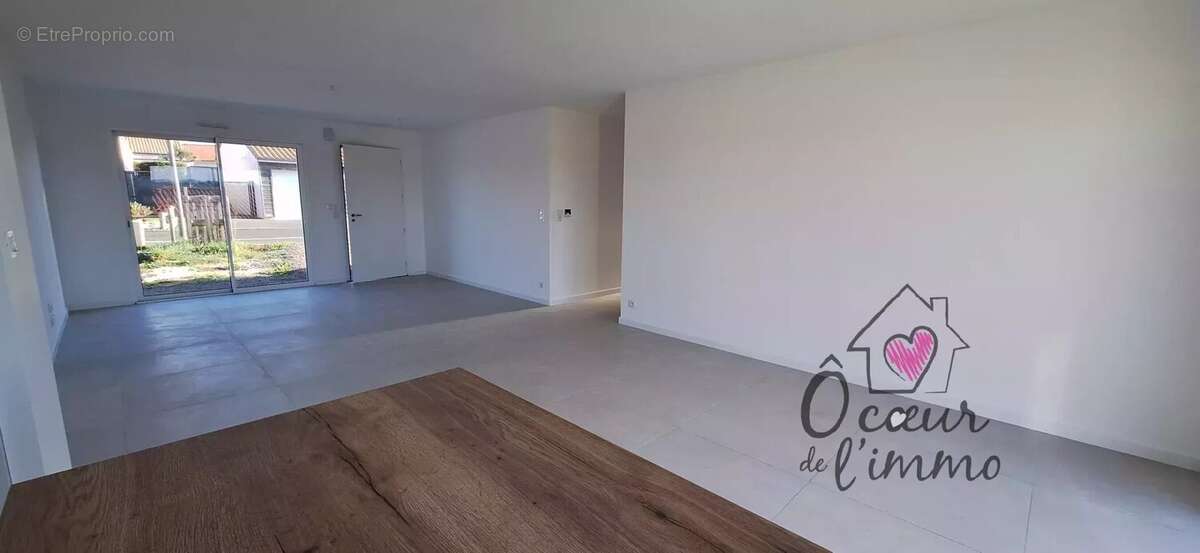 Maison à TOUTLEMONDE