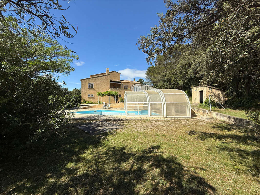 Maison à CHATEAUNEUF-DE-GADAGNE