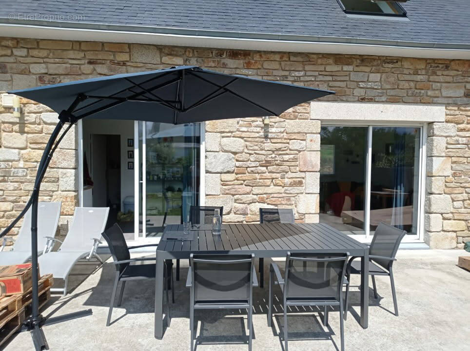 Maison à ERGUE-GABERIC