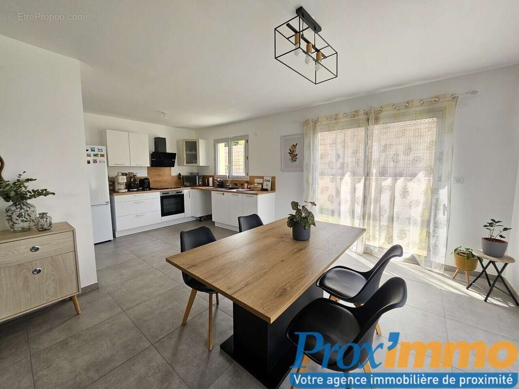 Maison à CHARAVINES